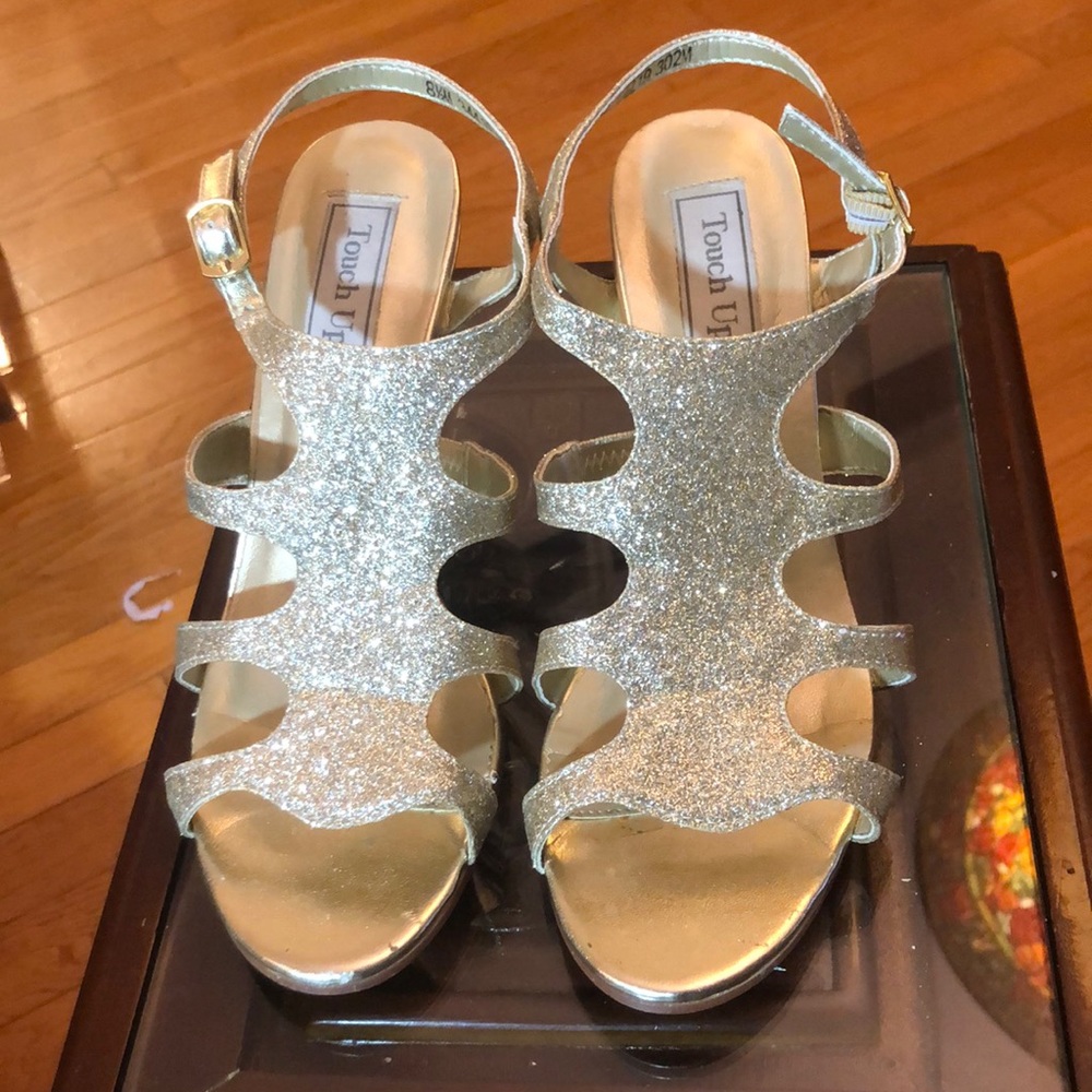 Gold sparkle heels 8 1/2